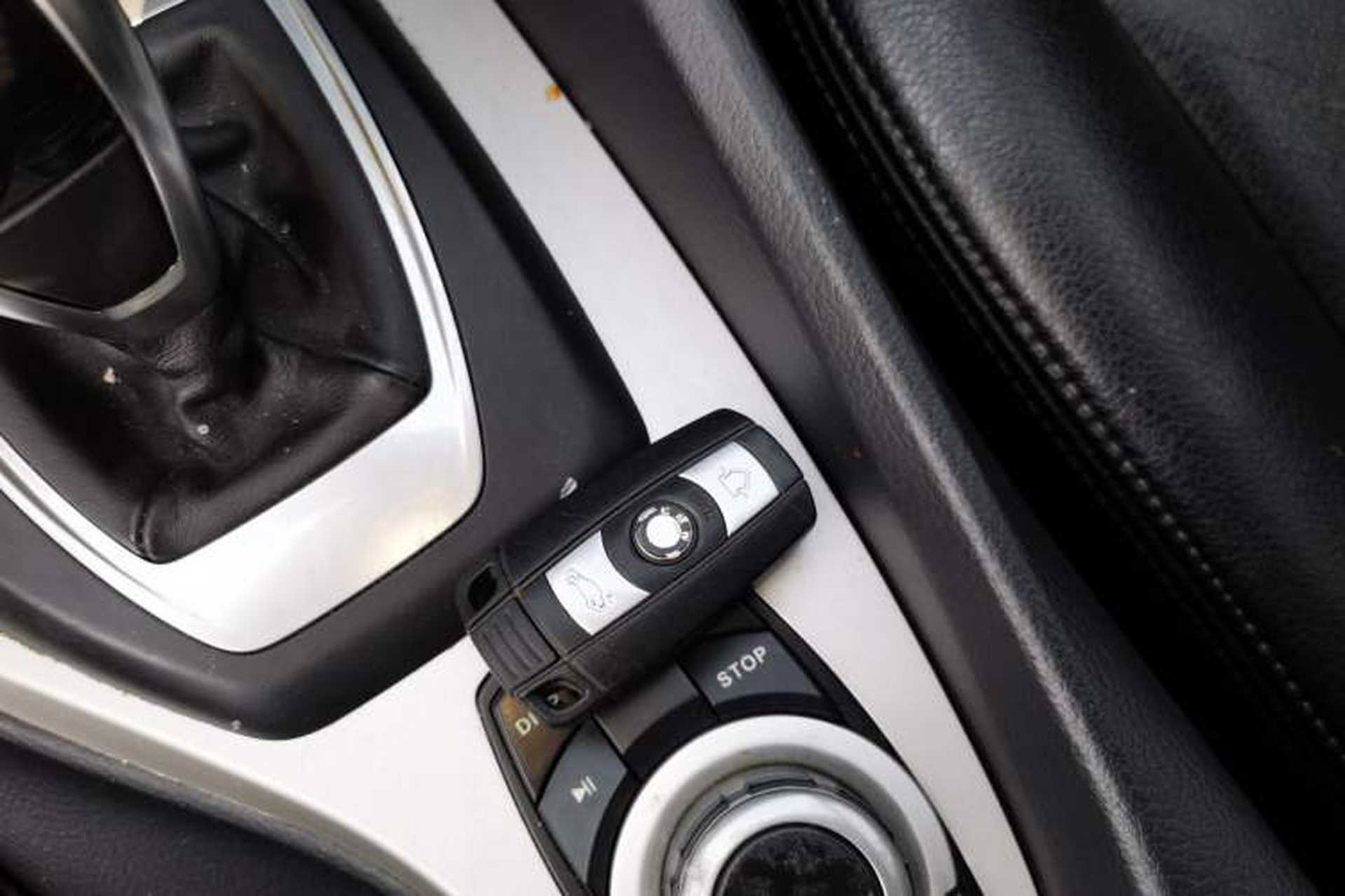 Used BMW X1 2014 sDrive18i Fashion Model Vehicle Key