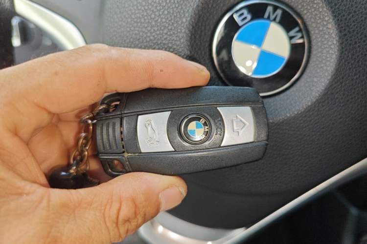 Used BMW X1 2014 sDrive18i Fashion Model Vehicle Key