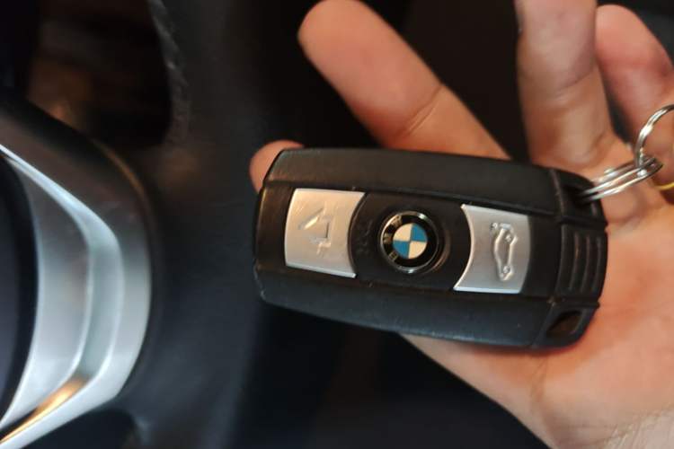 Used BMW X1 2014 sDrive18i Fashion Model Vehicle Key