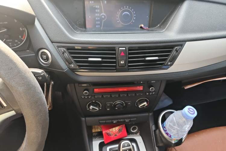 Used BMW X1 2014 sDrive18i Fashion Model Audio And AC Panel