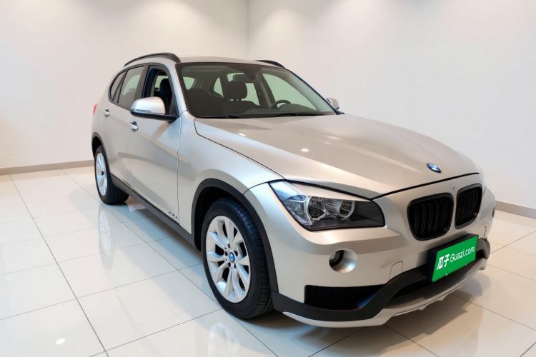 Used BMW X1 2014 sDrive18i Fashion Model Front Right 45 Deg