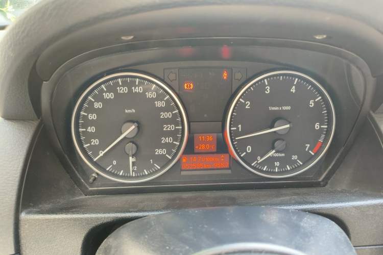 Used BMW X1 2014 sDrive18i manual model Instrument Cluster