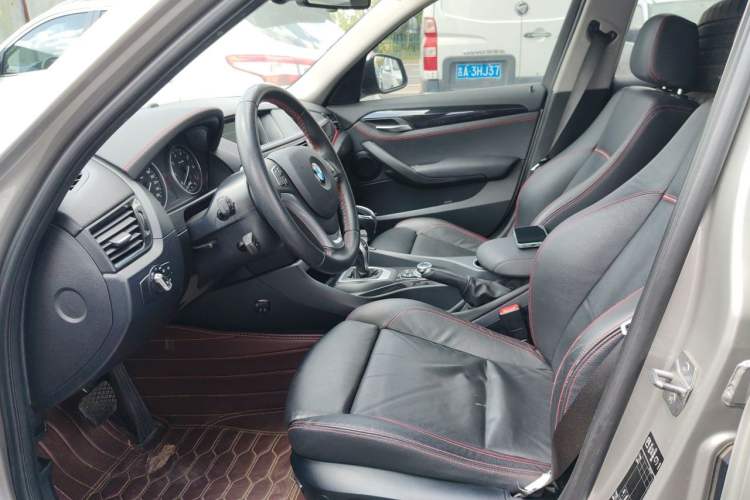 Used BMW X1 2014 sDrive18i Sports Design Package Left Front Seat
