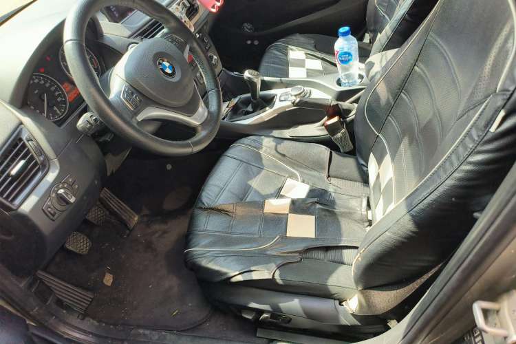 Used BMW X1 2014 sDrive18i manual model Left Front Seat