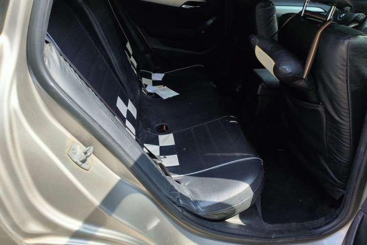 Used BMW X1 2014 sDrive18i manual model Left Rear Seat