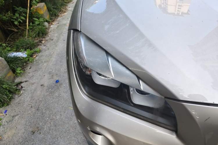 Used BMW X1 2014 sDrive18i Fashion Model Right Front Headlight