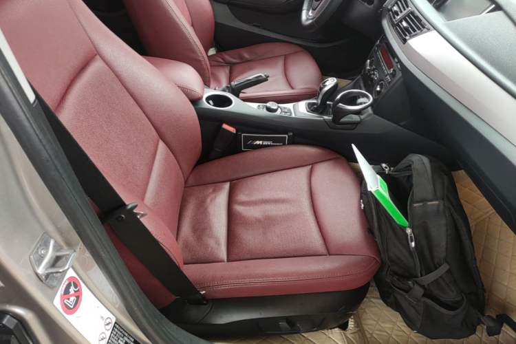 Used BMW X1 2014 sDrive18i Fashion Model Right Front Seat