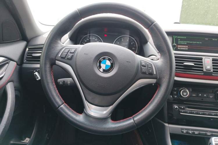 Used BMW X1 2014 sDrive18i Sports Design Package Steering Wheel