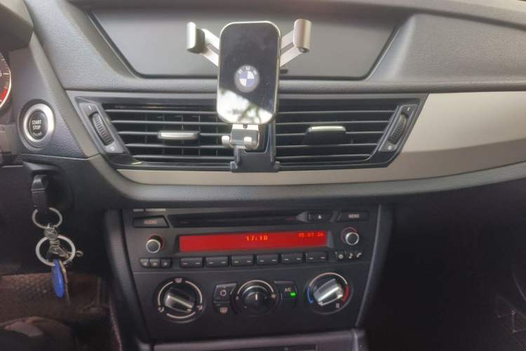 Used BMW X1 2014 sDrive18i Fashion Model Audio And AC Panel