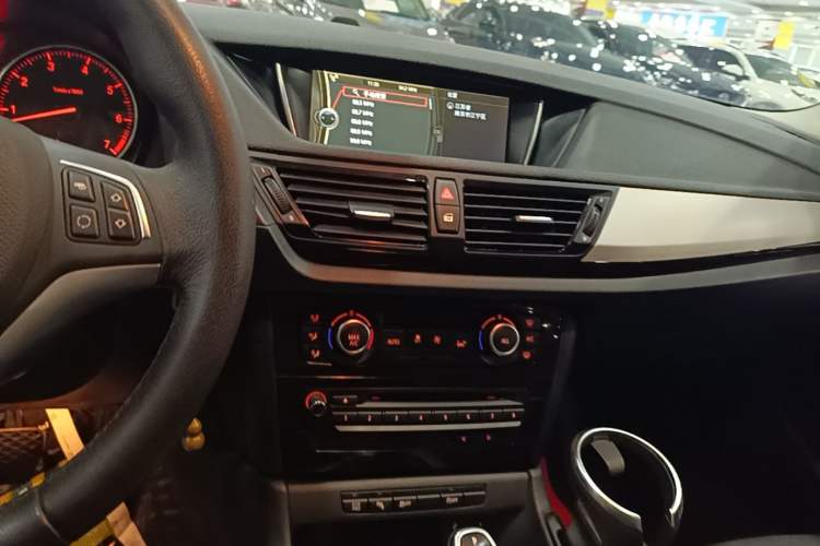 Used BMW X1 2014 sDrive18i Leading Model Audio And AC Panel