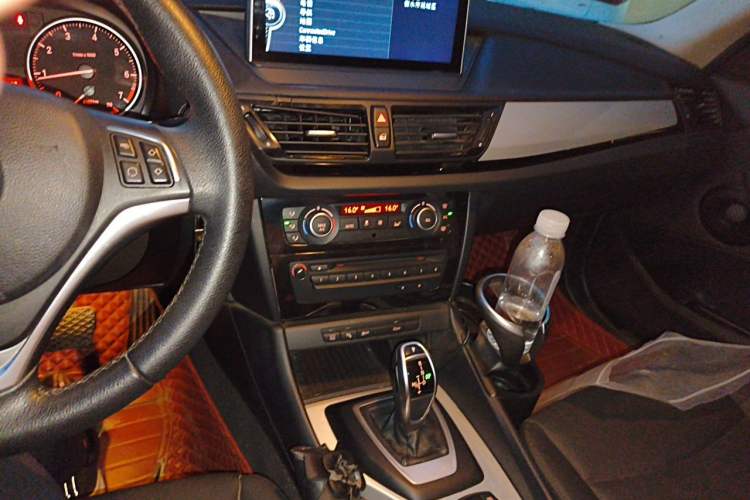 Used BMW X1 2014 sDrive18i Fashion Model Audio And AC Panel
