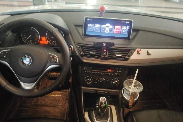 Used BMW X1 2014 sDrive18i Fashion Model Audio And AC Panel
