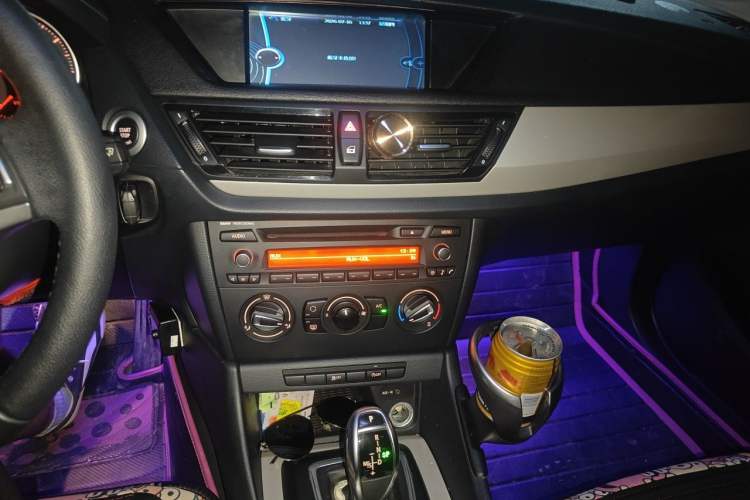 Used BMW X1 2014 sDrive18i Fashion Model Audio And AC Panel