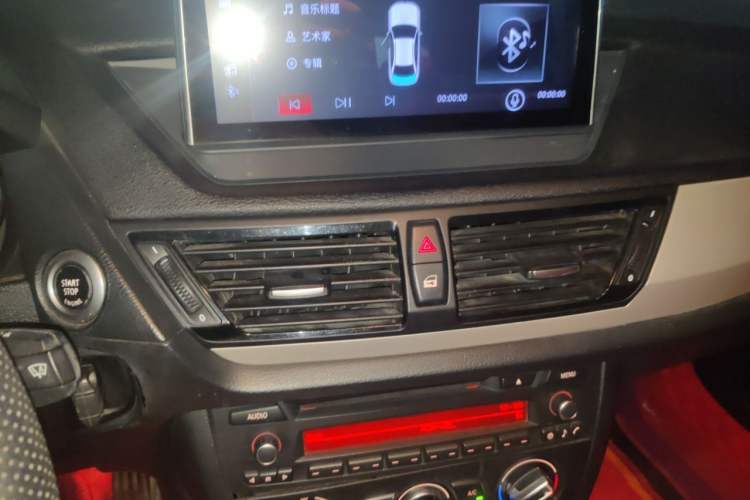 Used BMW X1 2014 sDrive18i Fashion Model Audio And AC Panel