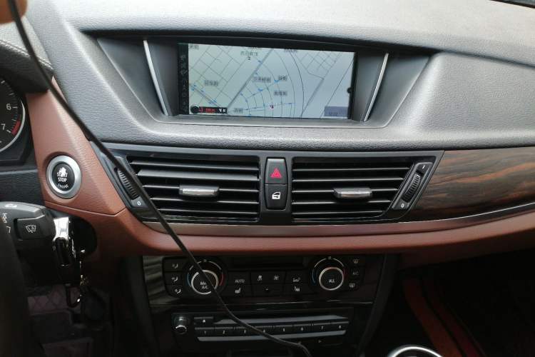 Used BMW X1 2014 xDrive20i X Design Package Audio And AC Panel