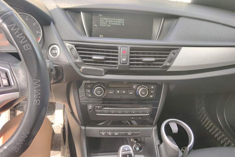 Used BMW X1 2014 sDrive18i Leading Model Audio And AC Panel