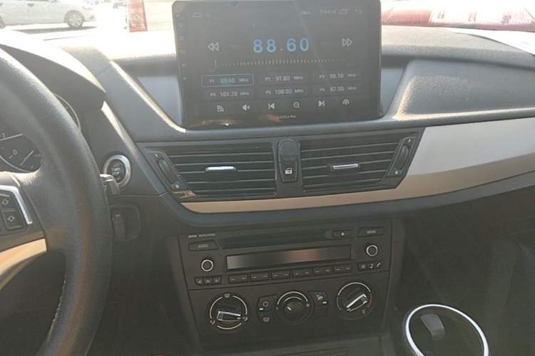 Used BMW X1 2014 sDrive18i Fashion Model Audio And AC Panel