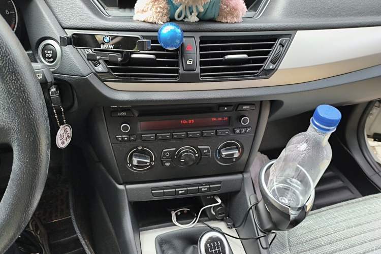 Used BMW X1 2014 sDrive18i manual model Audio And AC Panel