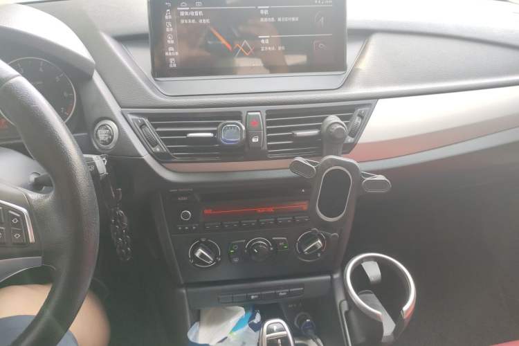 Used BMW X1 2014 sDrive18i Fashion Model Audio And AC Panel