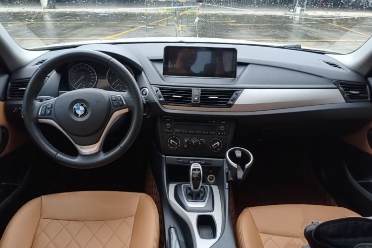 Used BMW X1 2014 sDrive18i Fashion Model Center Console