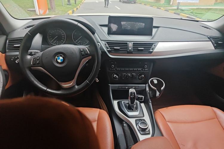 Used BMW X1 2014 sDrive18i Fashion Model Center Console