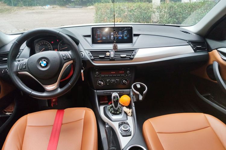 Used BMW X1 2014 sDrive18i Fashion Model Center Console