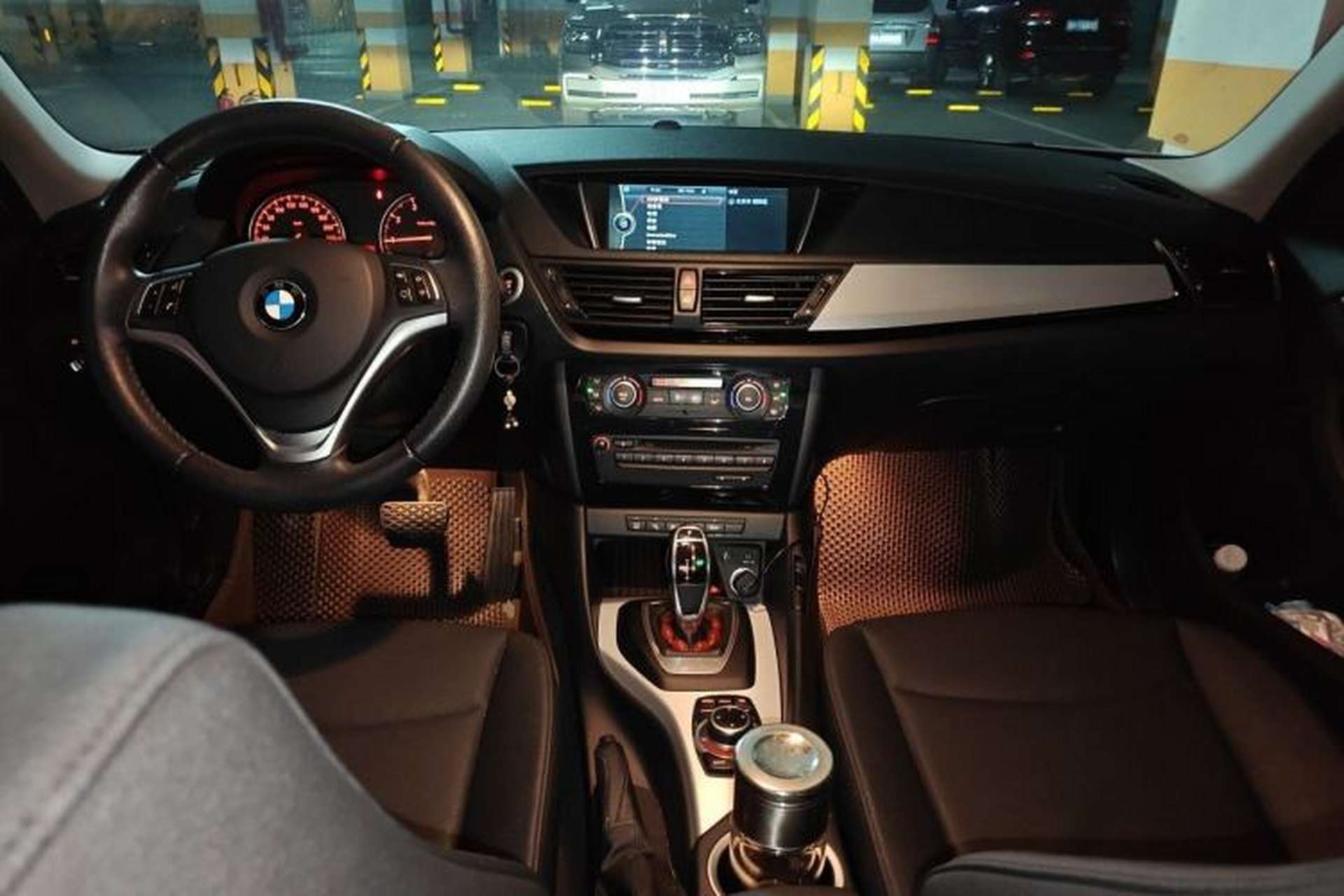 Used BMW X1 2014 sDrive18i Leading Model Center Console
