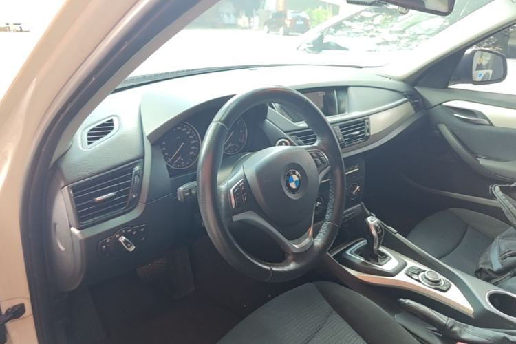 Used BMW X1 2014 sDrive18i Fashion Model Center Console
