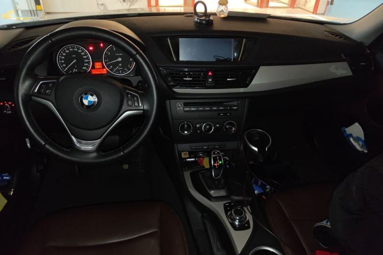 Used BMW X1 2014 sDrive18i Fashion Model Center Console