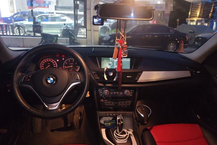 Used BMW X1 2014 sDrive18i Leading Model Center Console