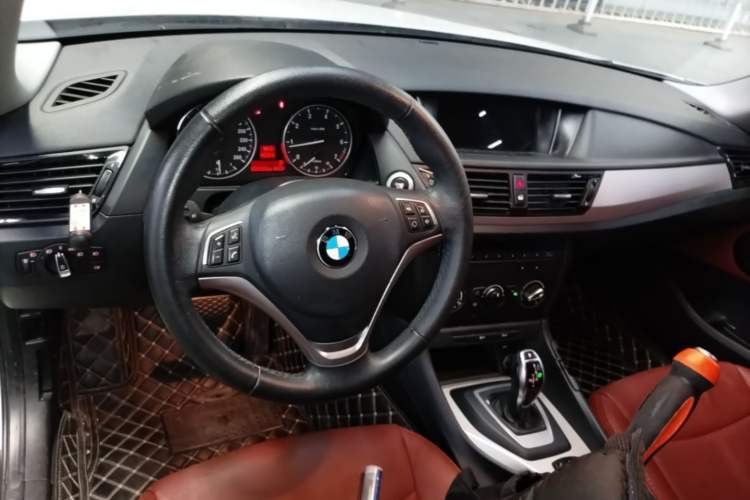 Used BMW X1 2014 sDrive18i Fashion Model Center Console