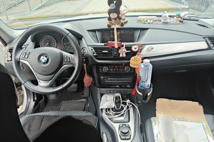 Used BMW X1 2014 sDrive18i Leading Model Center Console