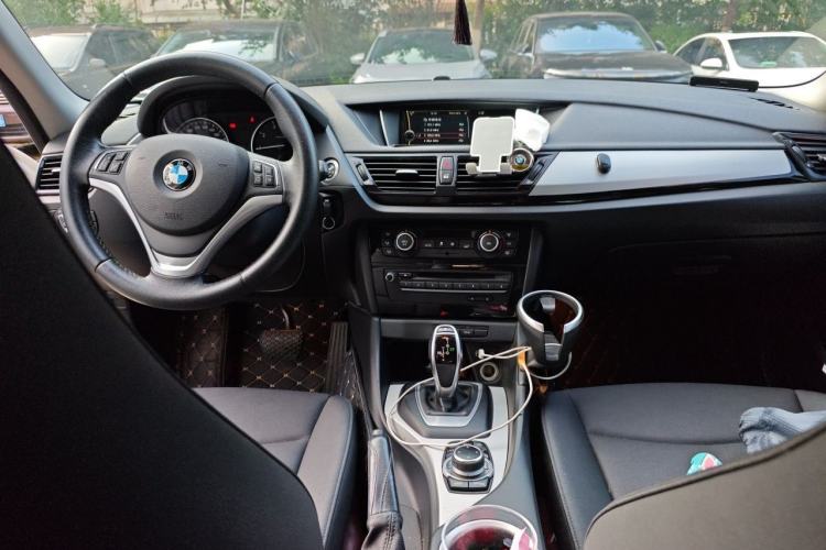 Used BMW X1 2014 sDrive18i Leading Model Center Console