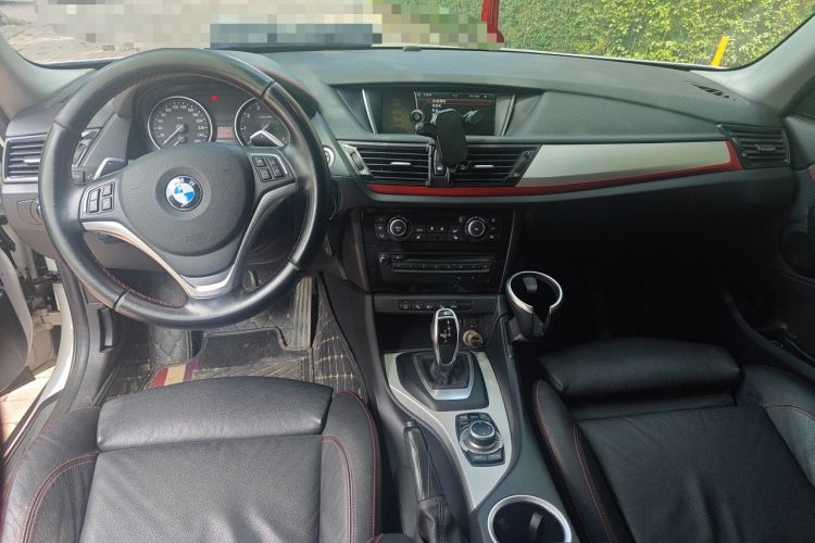 Used BMW X1 2014 xDrive20i Sports Design Package Center Console