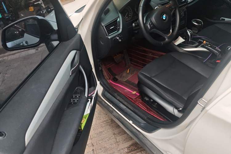 Used BMW X1 2014 sDrive18i Leading Model Driver Seat