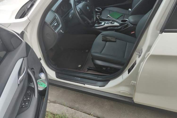 Used BMW X1 2014 sDrive18i Fashion Model Driver Seat