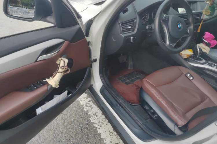 Used BMW X1 2014 sDrive18i Leading Model Driver Seat