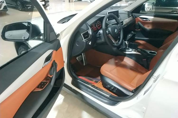 Used BMW X1 2014 sDrive18i Fashion Model Driver Seat