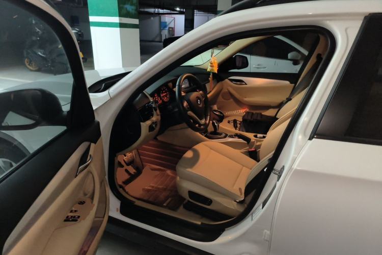 Used BMW X1 2014 sDrive18i Leading Model Driver Seat