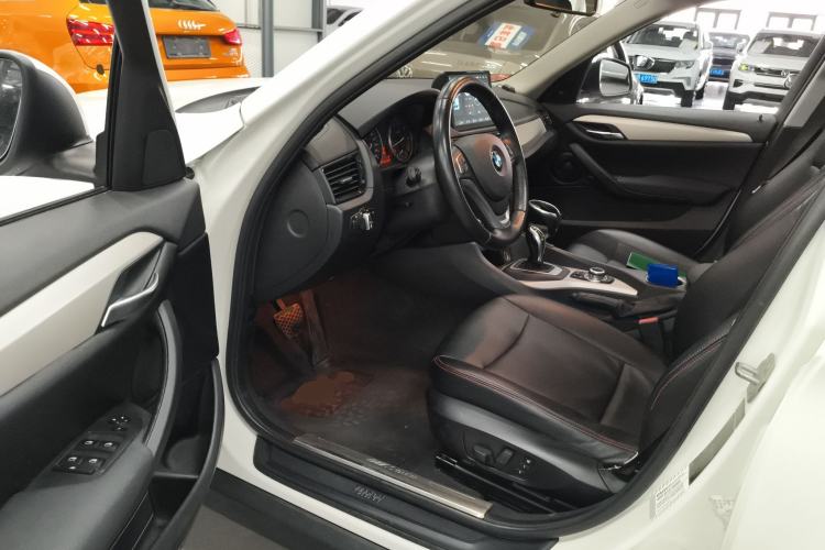 Used BMW X1 2014 sDrive18i Fashion Model Driver Seat
