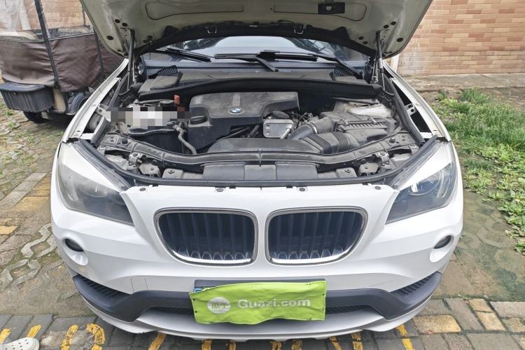 Used BMW X1 2014 sDrive18i Fashion Model Engine Bay