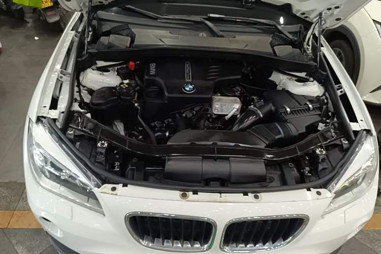 Used BMW X1 2014 sDrive18i Leading Model Engine Bay