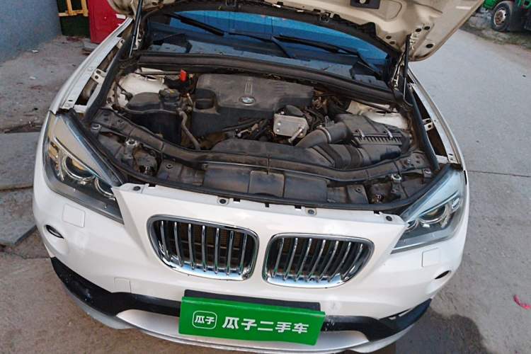 Used BMW X1 2014 sDrive18i Fashion Model Engine Bay