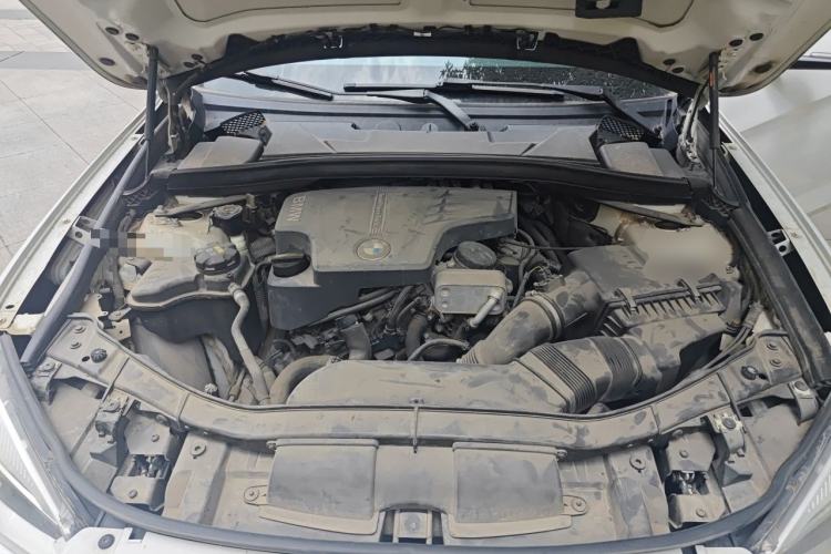 Used BMW X1 2014 sDrive18i Fashion Model Engine Bay