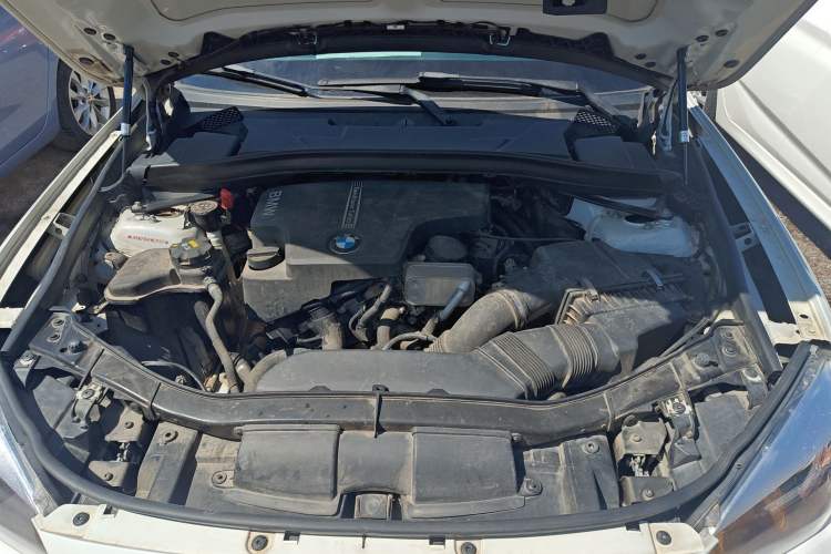 Used BMW X1 2014 sDrive18i Fashion Model Engine Bay