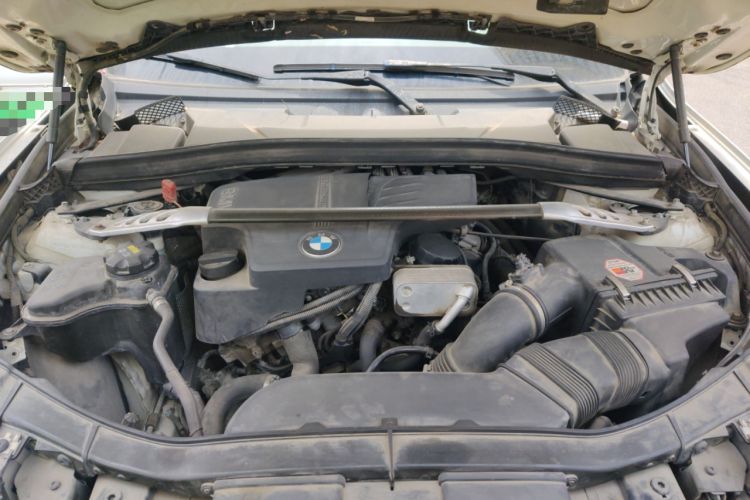 Used BMW X1 2014 sDrive18i Fashion Model Engine Bay