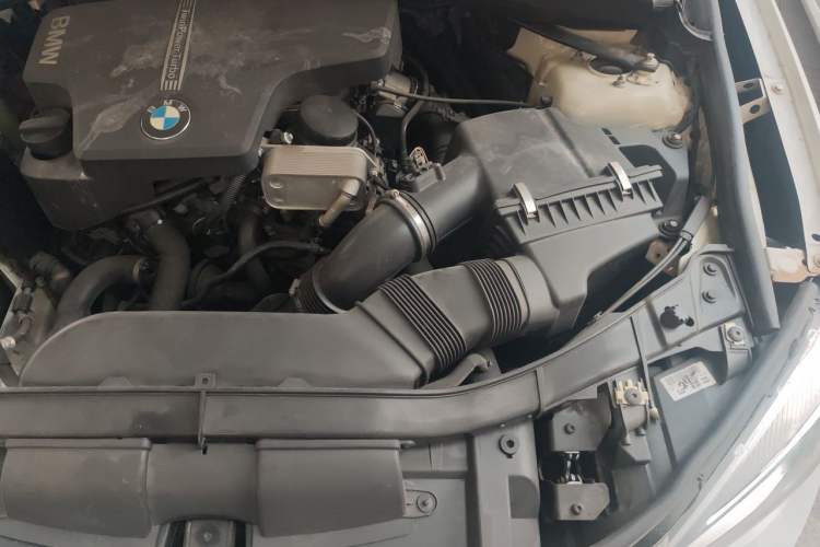 Used BMW X1 2014 sDrive18i Leading Model Engine Bay Left
