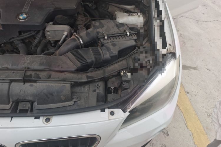 Used BMW X1 2014 sDrive18i Fashion Model Engine Bay Left