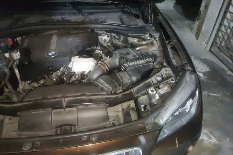 Used BMW X1 2014 xDrive20i Sports Design Package Engine Bay Left