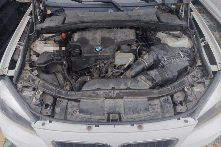 Used BMW X1 2014 sDrive18i Fashion Model Engine Bay